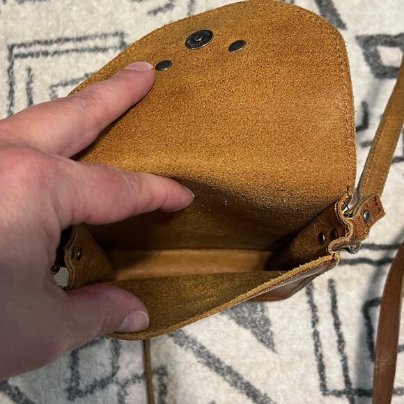 Most Wanted USA Leather Concho Cellphone Crossbody – Genuine Distressed Leather - Picture 2 of 8